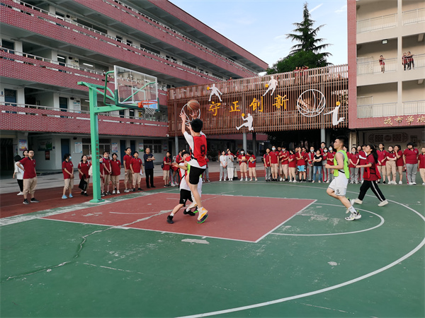篮球合肥赛冠军学生是谁_合肥第四届学生篮球赛冠军_合肥篮球比赛2020